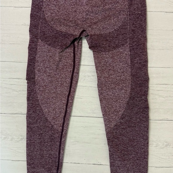 Lot of 2 Gymshark Leggings Women M Seamless Tight Preppy Purple Gray Gym Active - Picture 2 of 8